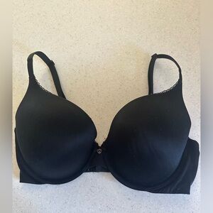 Body by Victoria Secret 34DD Black Padded Wire Women's Bra. Adjustable Straps